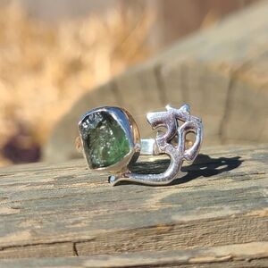 Ohm - Rough Green Apatite 925 Ring